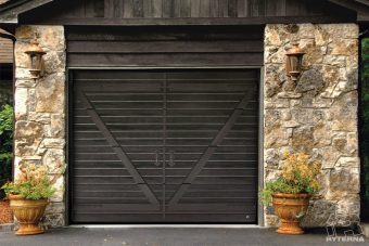 Sectional garage doors (7)